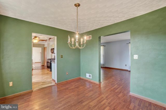 187 E SCARBOROUGH FARE, Stewartstown, PA 17363