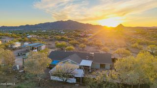 45216 N 10TH Street, New River, AZ 85087
