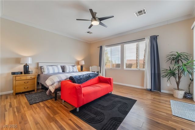 7876 Galloping Hills Street, Las Vegas, NV 89113