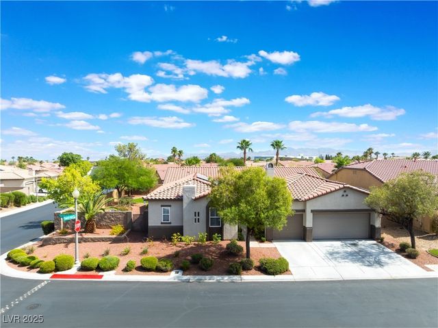 7876 Galloping Hills Street, Las Vegas, NV 89113