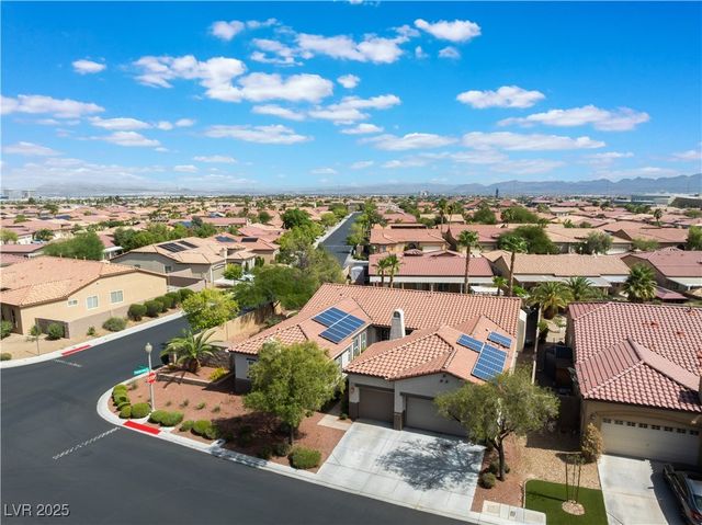 7876 Galloping Hills Street, Las Vegas, NV 89113