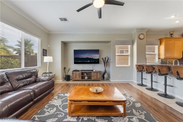 7876 Galloping Hills Street, Las Vegas, NV 89113