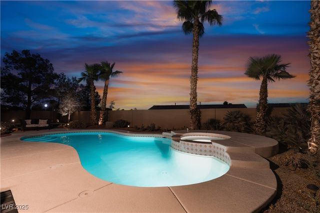 7876 Galloping Hills Street, Las Vegas, NV 89113