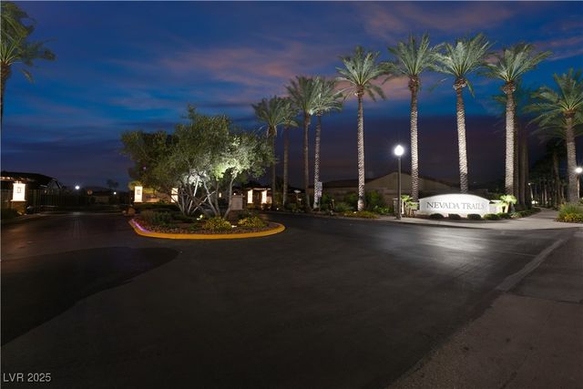 7876 Galloping Hills Street, Las Vegas, NV 89113