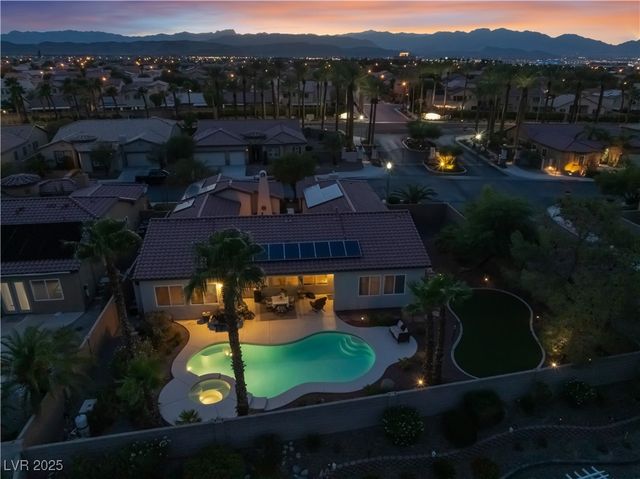 7876 Galloping Hills Street, Las Vegas, NV 89113