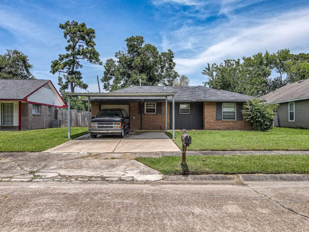 5406 Louise Street, Baytown, TX 77521