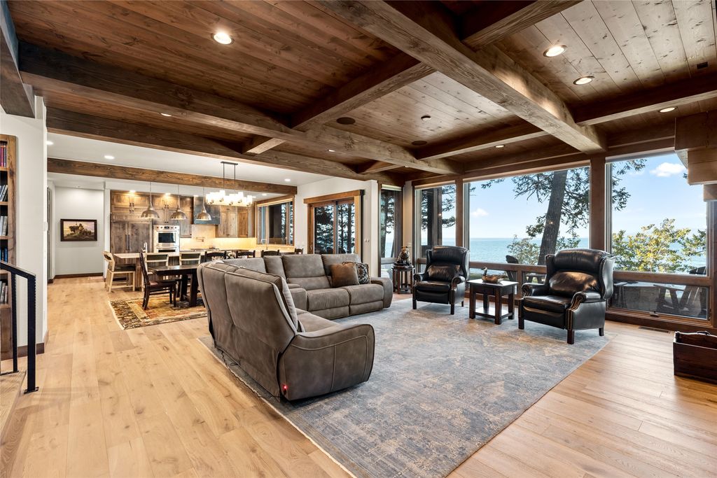 32187 Bear Grass Lane, Bigfork, MT 59911 photo 2