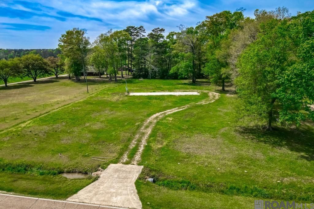 21139 Chaney Rd, Zachary, LA 70791