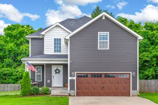 200 Sambar Dr, Clarksville, TN 37040