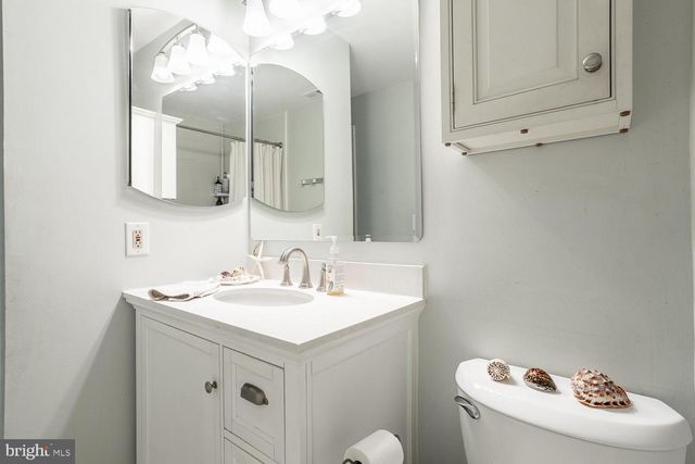 5320 RAVENS CREST DR, Plainsboro, NJ 08536