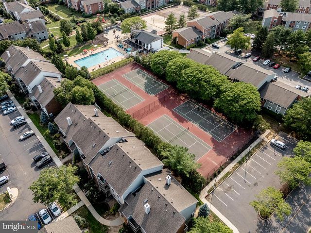 5320 RAVENS CREST DR, Plainsboro, NJ 08536