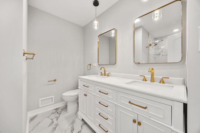 415 Yates Avenue, Calumet City, IL 60409