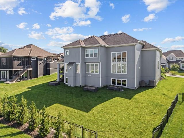17105 Nieman Road, Overland Park, KS 66221