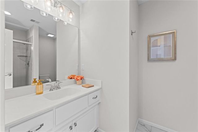 17105 Nieman Road, Overland Park, KS 66221