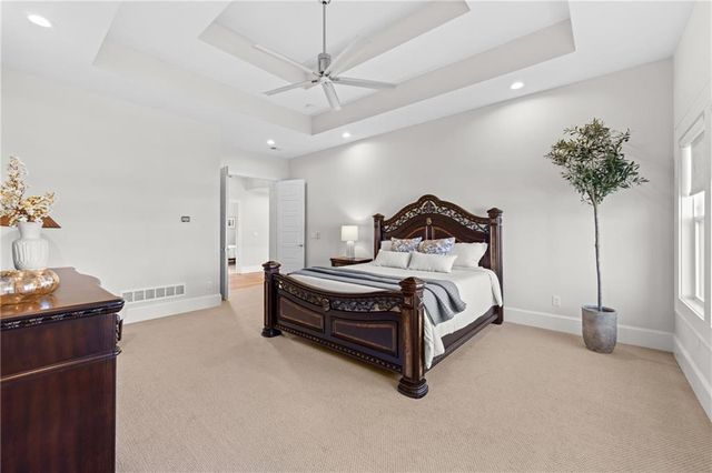 17105 Nieman Road, Overland Park, KS 66221
