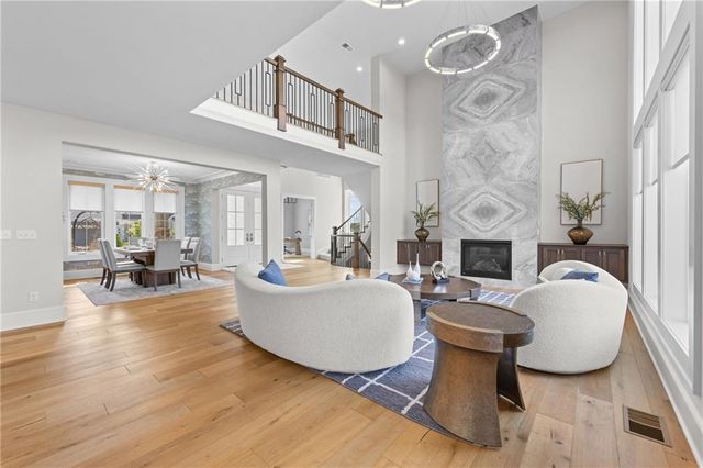 17105 Nieman Road, Overland Park, KS 66221