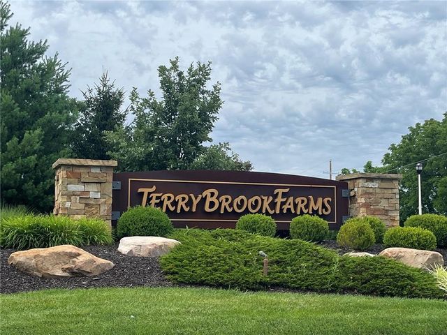 17105 Nieman Road, Overland Park, KS 66221