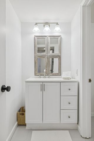 21 Vaughns Gap Rd Apt 14, Nashville, TN 37205