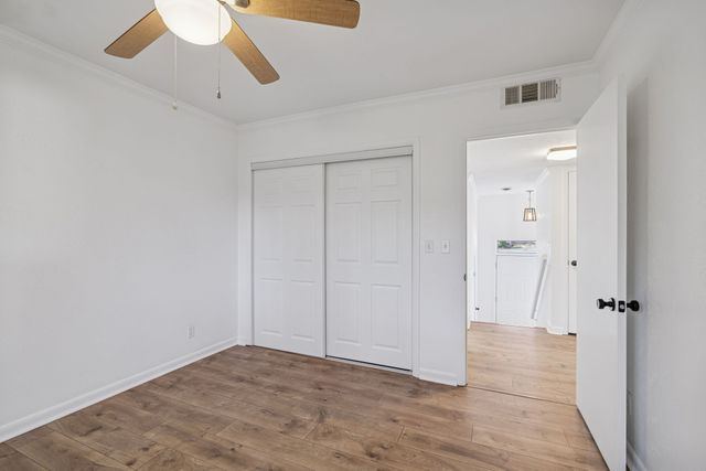 21 Vaughns Gap Rd Apt 14, Nashville, TN 37205