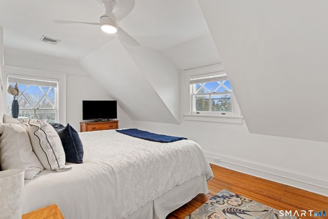 40 Rogers Road, Stamford, CT 06902