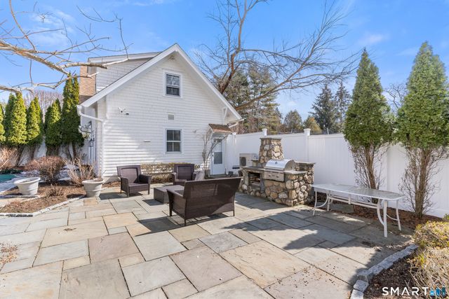 40 Rogers Road, Stamford, CT 06902