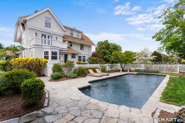 40 Rogers Road, Stamford, CT 06902