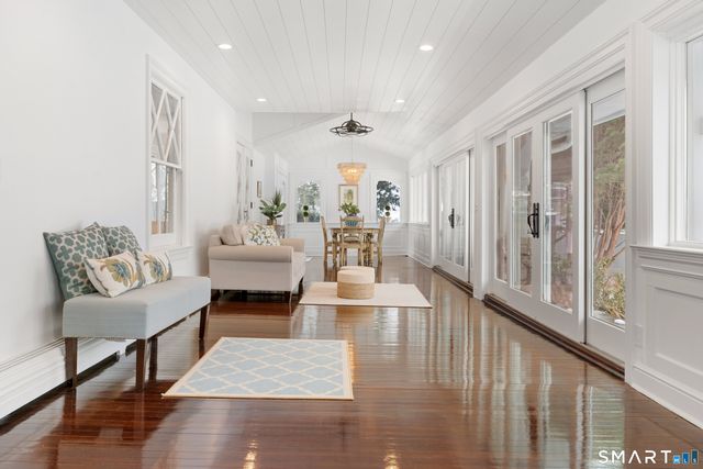 40 Rogers Road, Stamford, CT 06902
