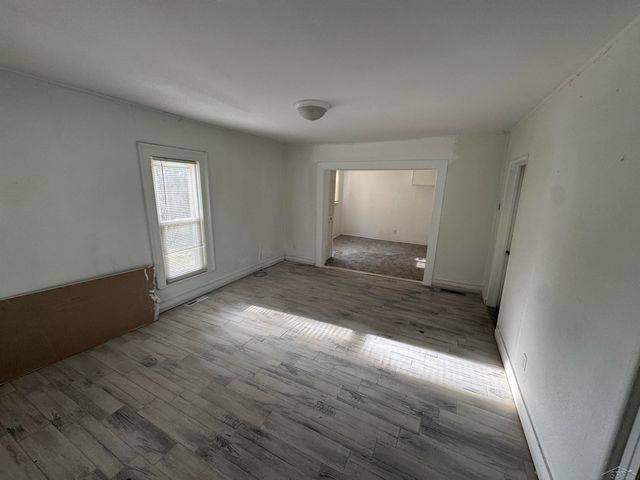 1338 Sears Street, Saginaw, MI 48601