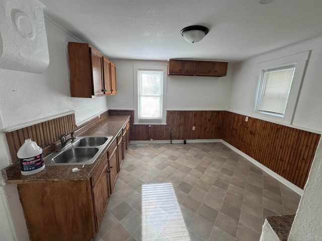 1338 Sears Street, Saginaw, MI 48601