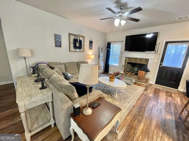 193 Fox Crossing Road, Griffin, GA 30224