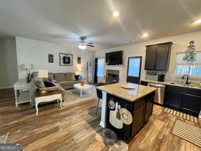 193 Fox Crossing Road, Griffin, GA 30224