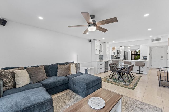 8414 Boca Glades Boulevard E, Boca Raton, FL 33434