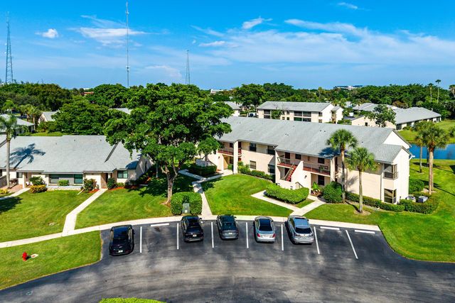 8414 Boca Glades Boulevard E, Boca Raton, FL 33434