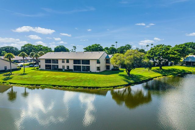 8414 Boca Glades Boulevard E, Boca Raton, FL 33434