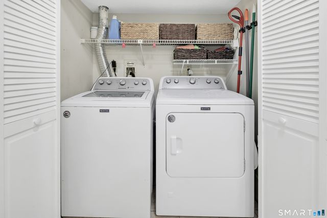 82 Country Walk, Shelton, CT 06484