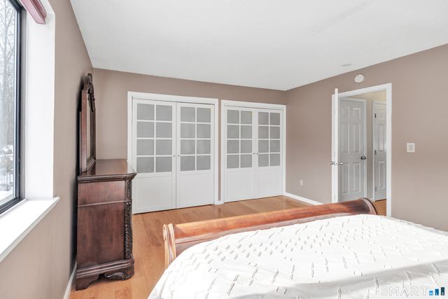 82 Country Walk, Shelton, CT 06484