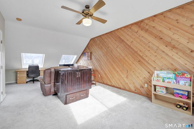 82 Country Walk, Shelton, CT 06484