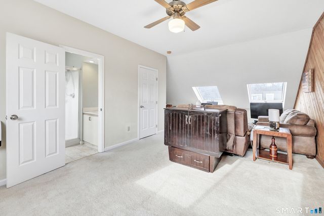 82 Country Walk, Shelton, CT 06484