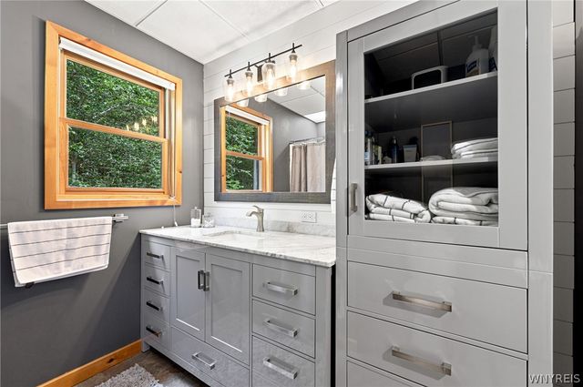 6269 Hillcroft Drive, Boston, NY 14025