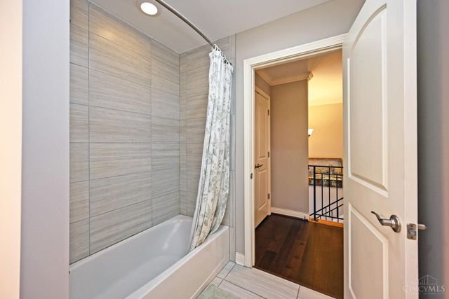 5349 Grand Vista Court, Cincinnati, OH 45227