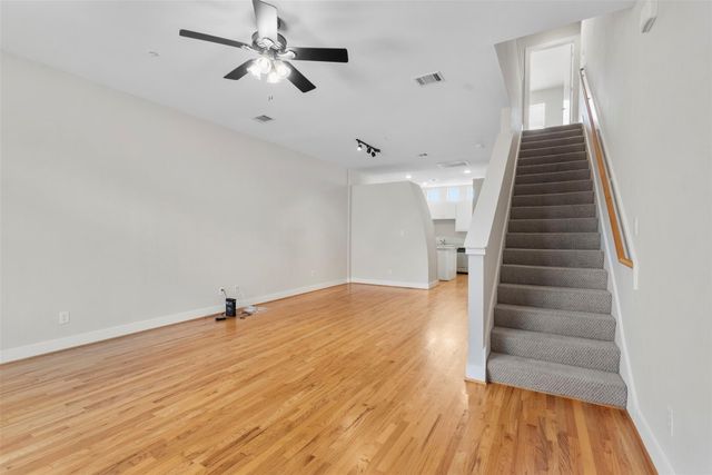 8715 Meadowcroft Drive 201, Houston, TX 77063