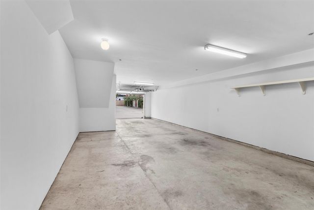 8715 Meadowcroft Drive 201, Houston, TX 77063