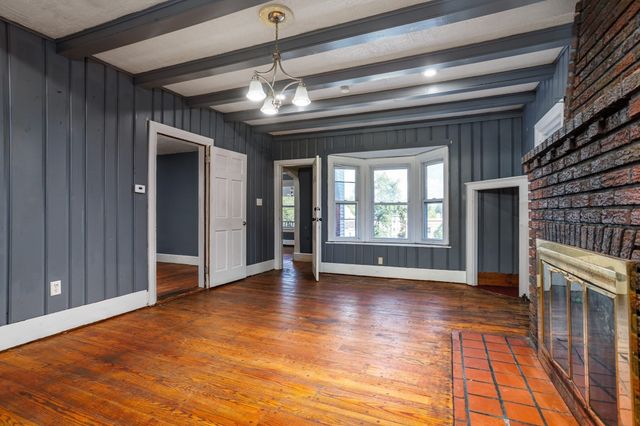 144 Blossom St, Fitchburg, MA 01420