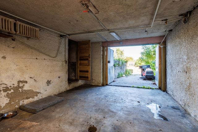 144 Blossom St, Fitchburg, MA 01420
