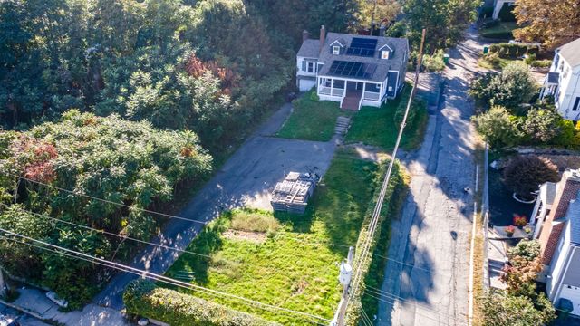 144 Blossom St, Fitchburg, MA 01420