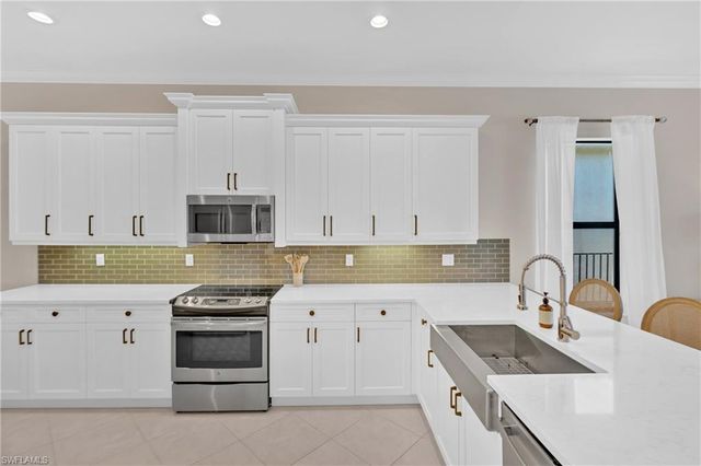 11579 Meadowrun CIR, Fort Myers, FL 33913