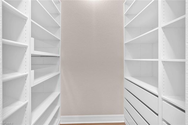 11579 Meadowrun CIR, Fort Myers, FL 33913