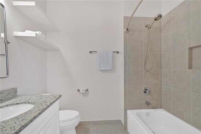 11579 Meadowrun CIR, Fort Myers, FL 33913