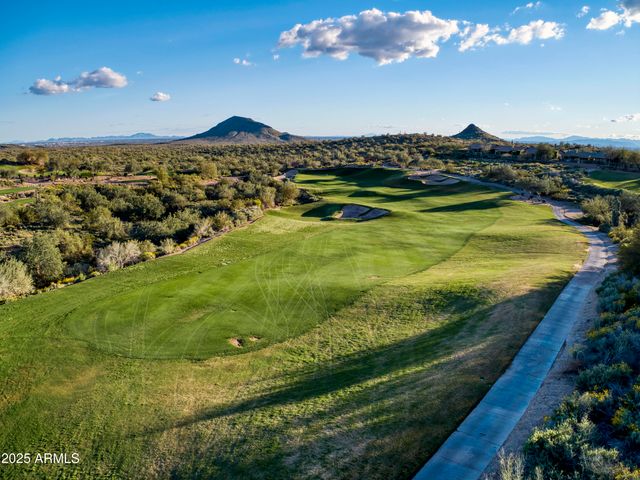 9208 N BROKEN BOW --, Fountain Hills, AZ 85268