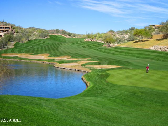 9208 N BROKEN BOW --, Fountain Hills, AZ 85268